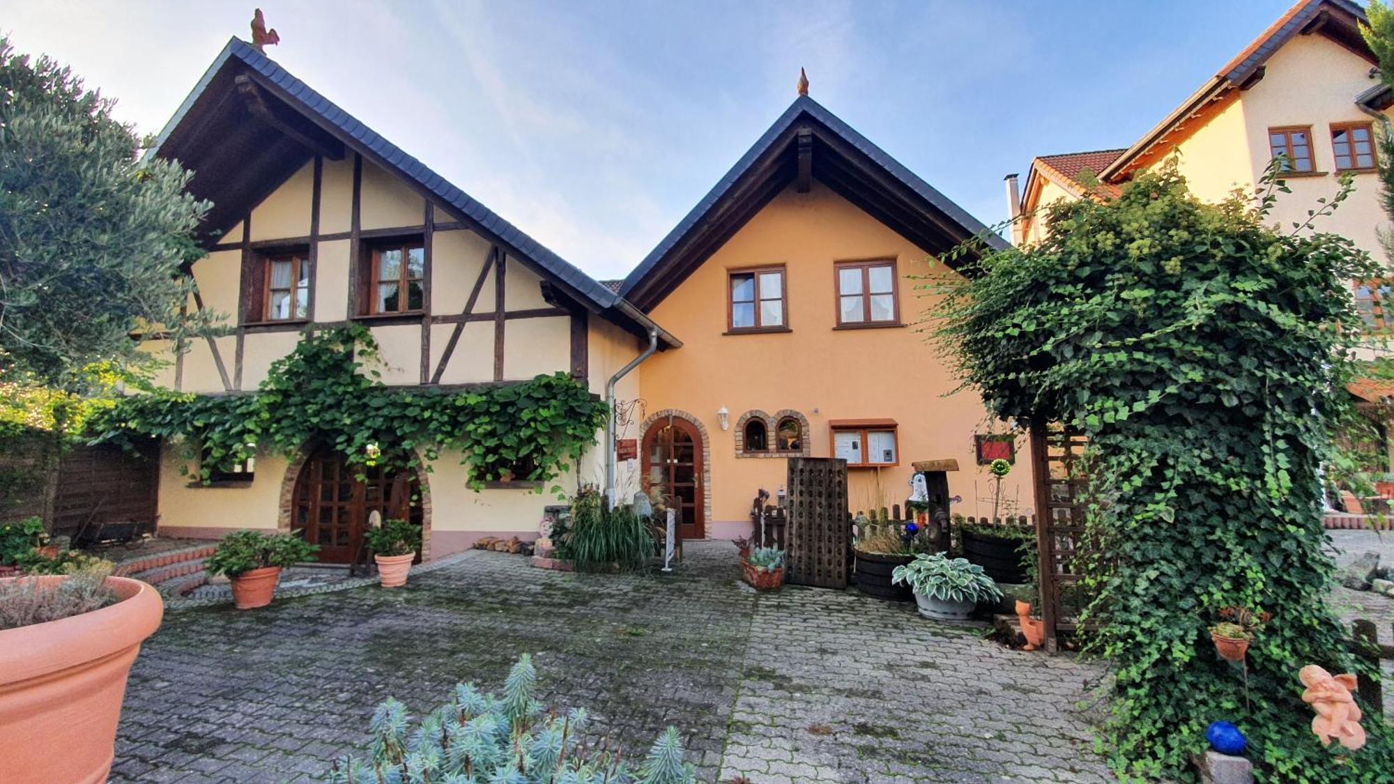 Weingut Magdalenenhof Hotel Ruedesheim am Rhein Exterior photo